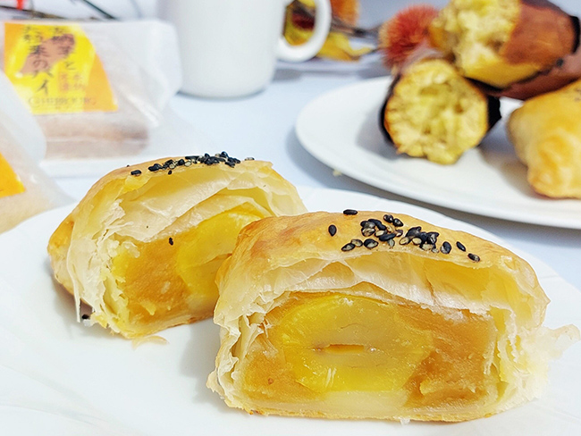 安納芋と大粒栗のパイ、秋冬限定商品です!